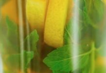 Get Fresh Breath Now: Parsley and Mint